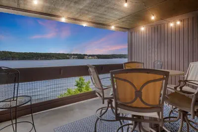 Photo 2 - Spacious Pet-friendly Lakeview Condo w/ Boat Slip & Pools