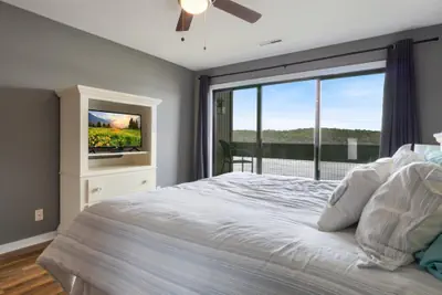 Photo 4 - Spacious Pet-friendly Lakeview Condo w/ Boat Slip & Pools