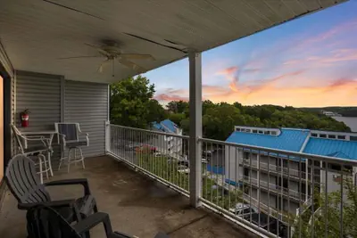 Photo 2 - Cozy Pet-friendly Condo w/ Pool