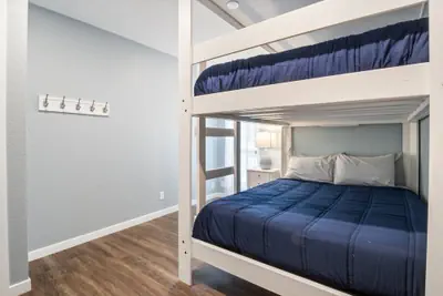 Photo 4 - Our Cove Retreat - Perfect for Wave-free Swimming, Tanning & Prime Location Fun!