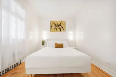 Photo 2 - Spacious 3BR Luxe Escape near NYC