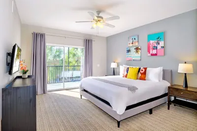 Photo 3 - Upstay Condo Near Disney w Pool & Sauna