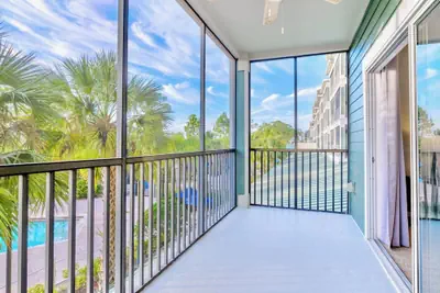 Photo 2 - Upstay Condo Near Disney w Pool & Sauna