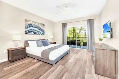 Photo 4 - Upstay: Pet-friendly Family Condo w Poolsleeps 8