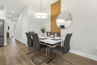Photo 4 - Upstaymodern 4BR Family Townhome w Private Pool