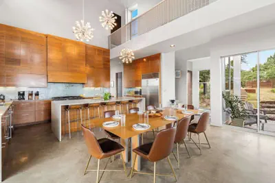 Photo 5 - Luxury Hilltop Retreat w/ Scenic Views