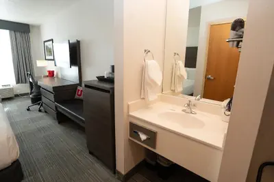 Photo 3 - University Guest House