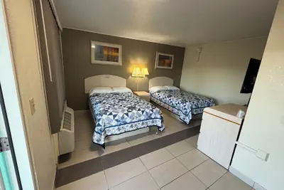 Photo 5 - American Inn
