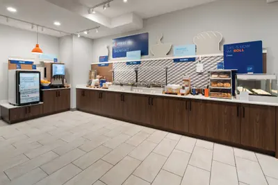 Photo 2 - Holiday Inn Express and Suites Greenwood Village DTC by IHG