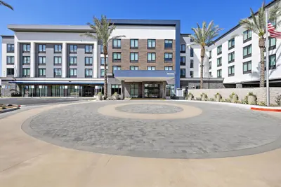 Photo 2 - Hampton Inn By Hilton Ontario Airport