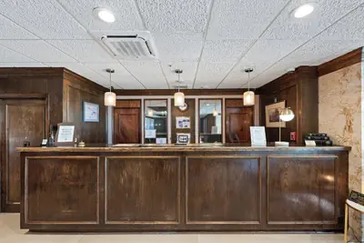 Photo 3 - Hotel Phillips