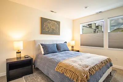 Photo 3 - Mountain View Villa - Lux 3BD W/roof Terrace - Downtown Hailey
