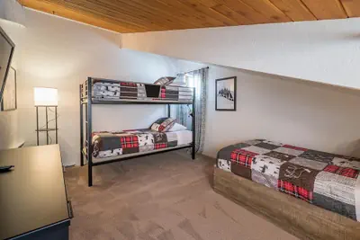 Photo 3 - 3BD Downtown Ketchum Condo - Near Town & Ski Lifts