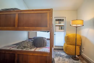 Photo 5 - Warm Springs Retreat - Prime Location Near Downtown & Ski Lifts