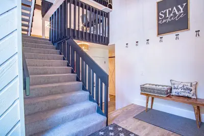 Photo 2 - Sunburst 33 - 3BD + Loft + Resort Amenities