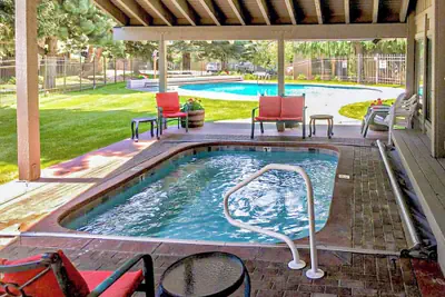 Photo 2 - Sv137 - Walk to Lifts & Town - Hot Tub & Pool