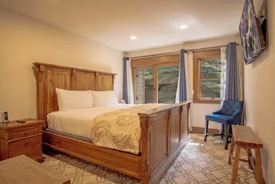 Photo 4 - DT Ketchum - Chill, Two-story Getaway w/ a Gourmet Kitchen - Walk Downtown & to River Run Lifts
