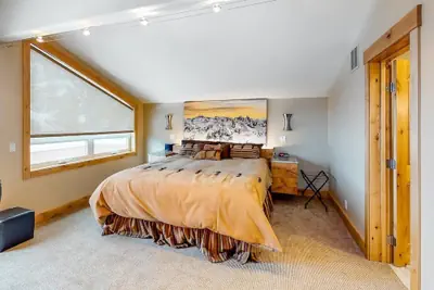 Photo 4 - Corrock Style - Luxury Hot Tub Home Near Ski Lifts & Downtown Ketchum!