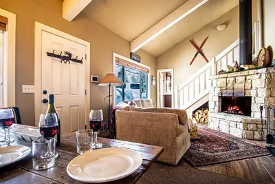 Photo 2 - 3BD Downtown Ketchum Ski Condo - Near Ski Lifts
