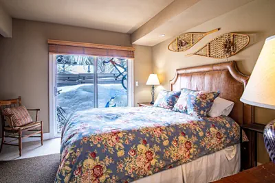 Photo 4 - 3BD Downtown Ketchum Ski Condo - Near Ski Lifts