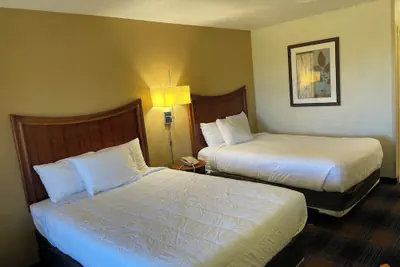 Photo 5 - Millennium inn