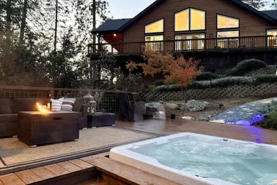 Photo 2 - Elegant Blackwood Grove by Casa Oso