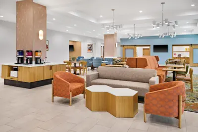 Photo 4 - Hampton Inn Midland West