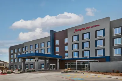 Photo 2 - Hampton Inn Midland West