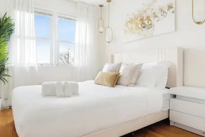 Photo 3 - Luxury NYC Home with Free Parking for 12