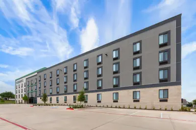 Photo 2 - ECHO Suites Extended Stay by Wyndham Austin Round Rock