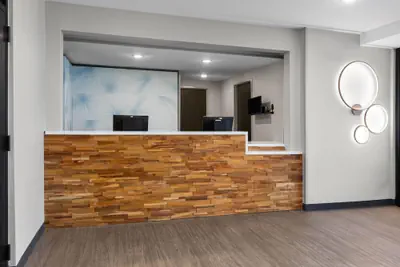 Photo 4 - ECHO Suites Extended Stay by Wyndham Austin Round Rock