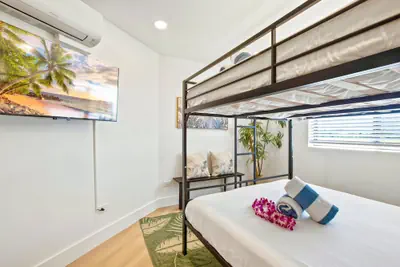 Photo 5 - 2BR/2BA Oceanfront Condo in Maui Sunset