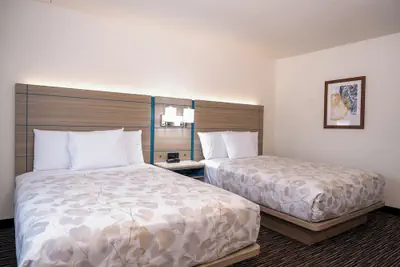 Photo 5 - Lemon Heights Inn