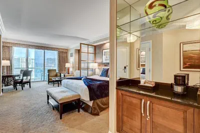 Photo 5 - MGM Signature - Strip view suite