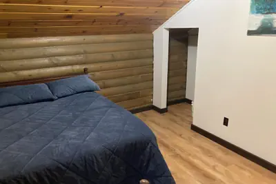 Photo 5 - Valdez Lodge
