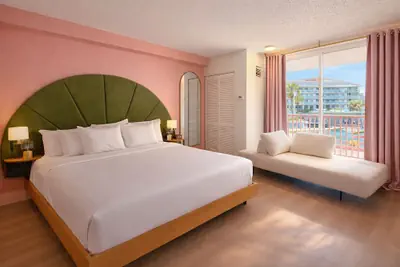 Photo 3 - Abode Beach House