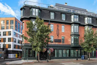 Photo 2 - Lark Hotels 907 Main