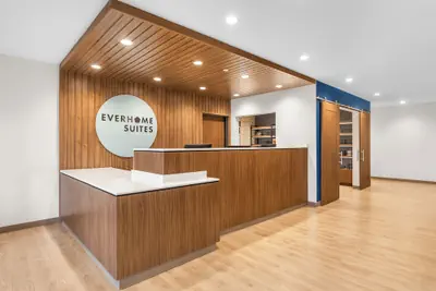 Photo 3 - Everhome Suites Wichita Northeast by Choice Hotels