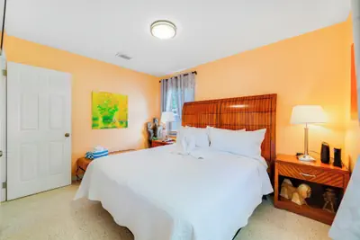 Photo 4 - Beach & Resort Access - Pets, Games & Fire Pit