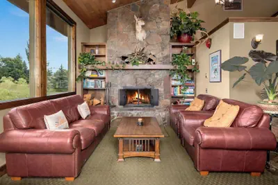 Photo 3 - Duck Inn Lodge