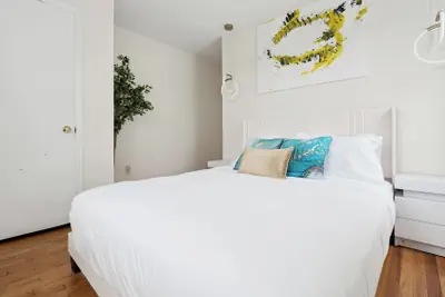 Photo 5 - Prime Luxe 3-BR NYC - Free Parking