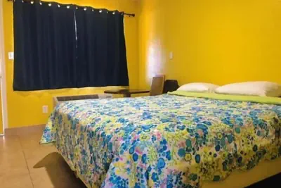Photo 2 - Commodore motel