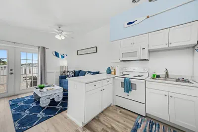 Photo 5 - Waterway Vista Suite Pet Friendly Boat Dock