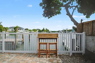 Photo 4 - Watefront King Boat Dock Pets OK Walk 2 Beach