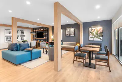 Photo 4 - Everhome Suites Clarksville Ft. Campbell Area by Choice Hotels