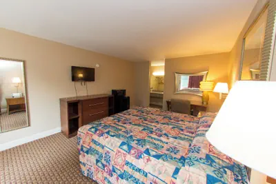 Photo 4 - Audubon Inn