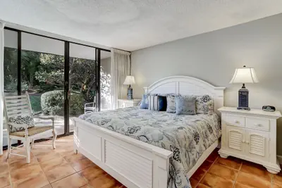 Photo 3 - Pet Friendly 2 Bedroom Villa w/ Pool - Captain's Court