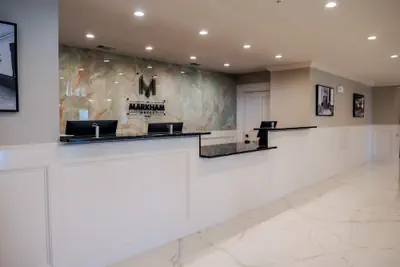 Photo 2 - The Markham Hotel