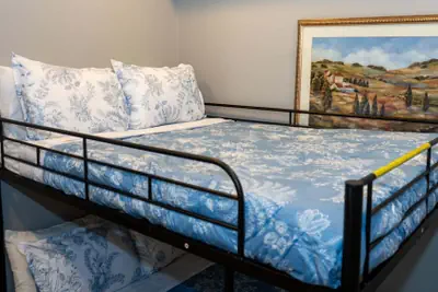 Photo 4 - Pool 1st Floor 75 Yards To Beach Value 2 Bedroom Apts