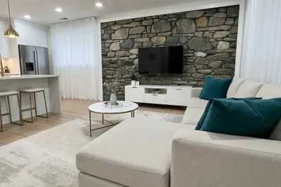 Photo 5 - Luxury 1BR located in Prime Yonkers Area